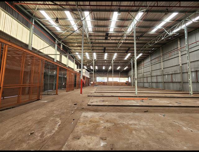 8,000M² FACTORY TO LET IN SPARTAN